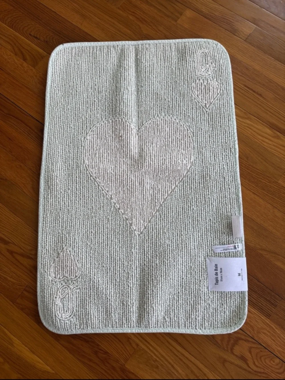 New Urban Outfitters Queen Of Hearts Bath Mat